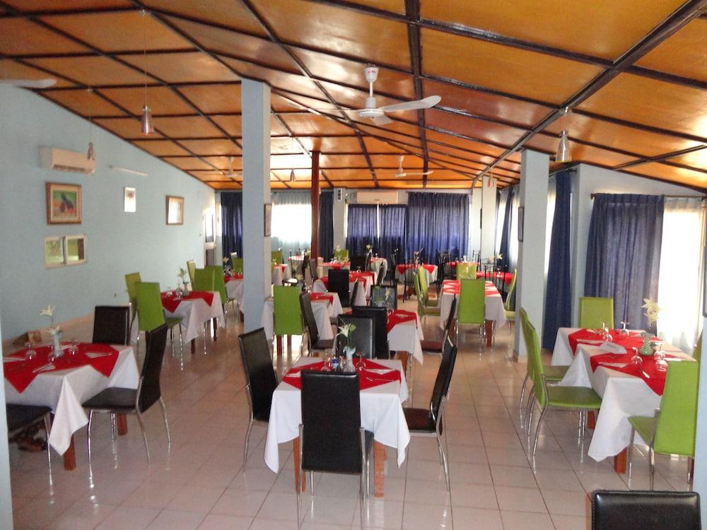 Homeland Hotel Niamey Eksteriør bilde